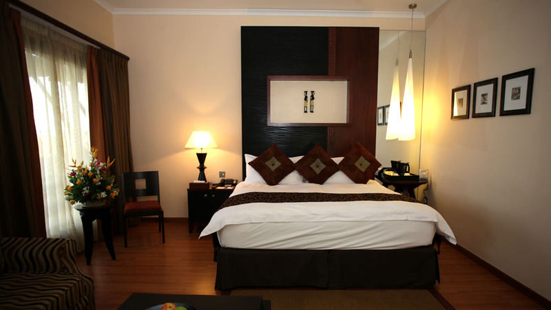 Sea Cliff Hotel Daressalam Exterior foto