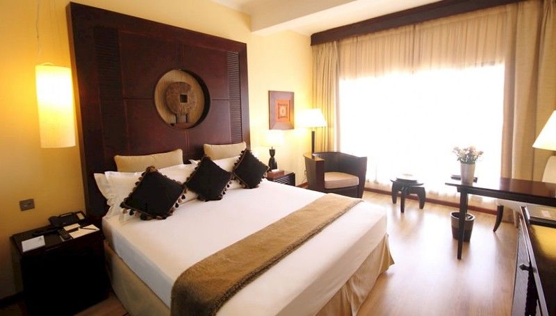 Sea Cliff Hotel Daressalam Exterior foto