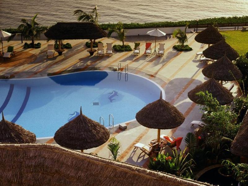Sea Cliff Hotel Daressalam Exterior foto