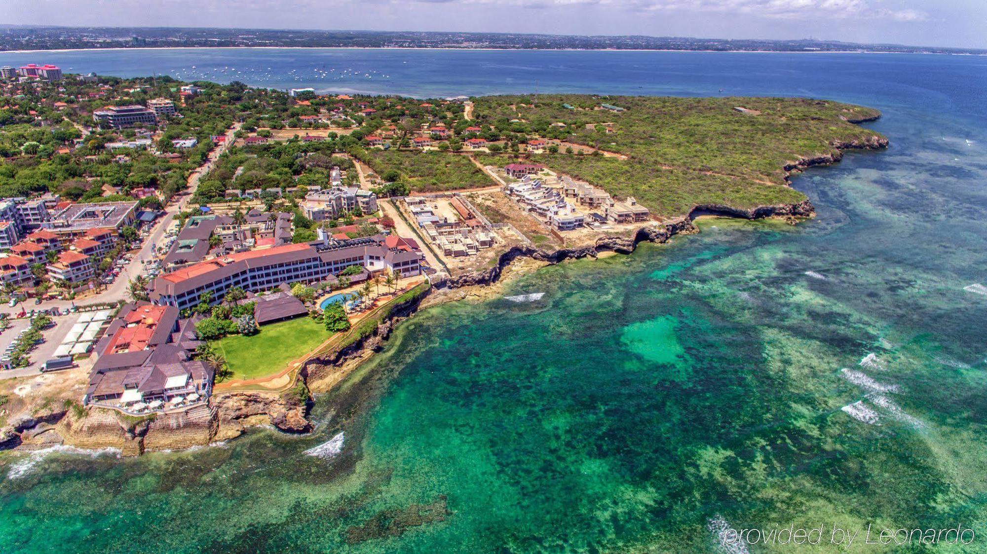 Sea Cliff Hotel Daressalam Exterior foto