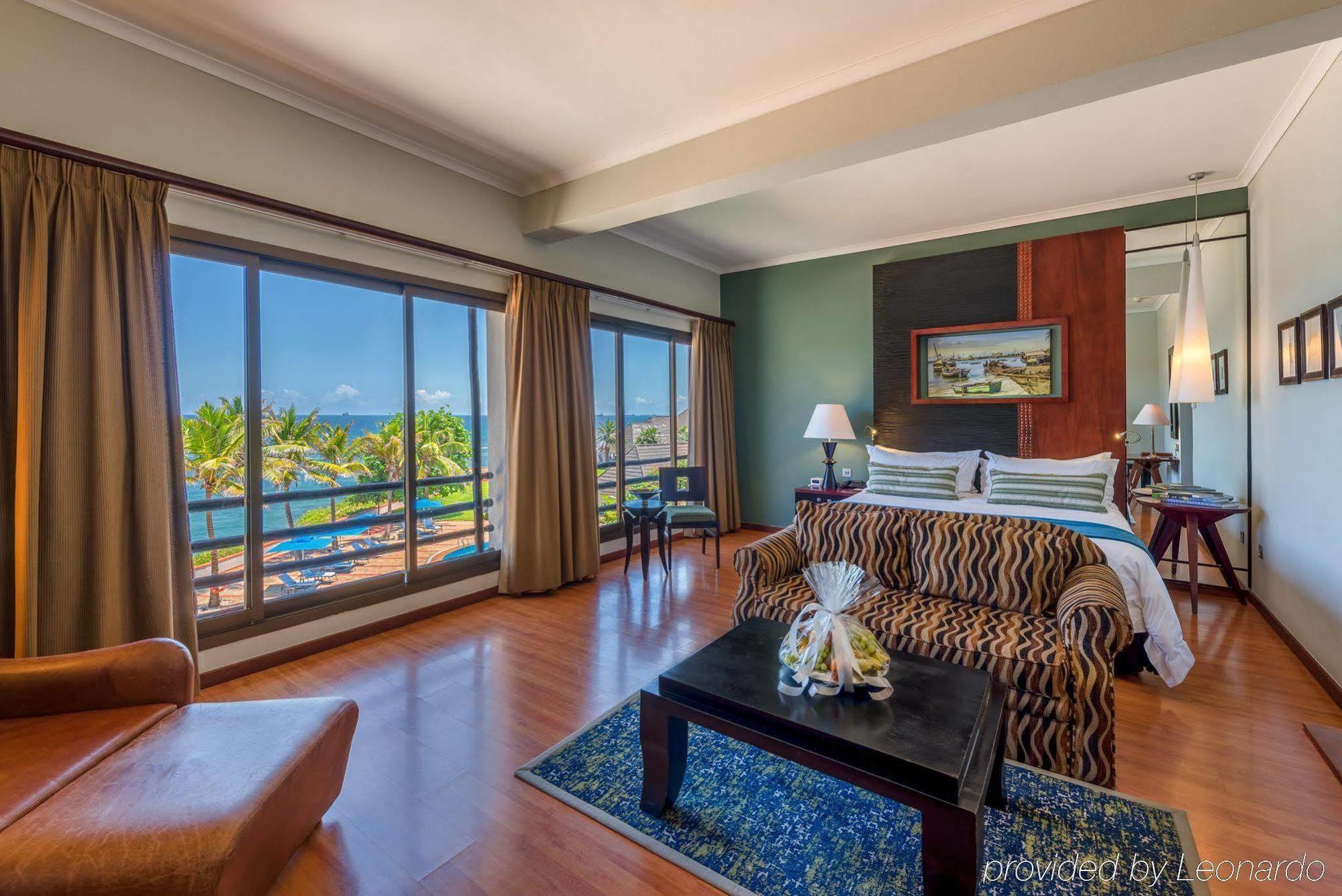 Sea Cliff Hotel Daressalam Exterior foto