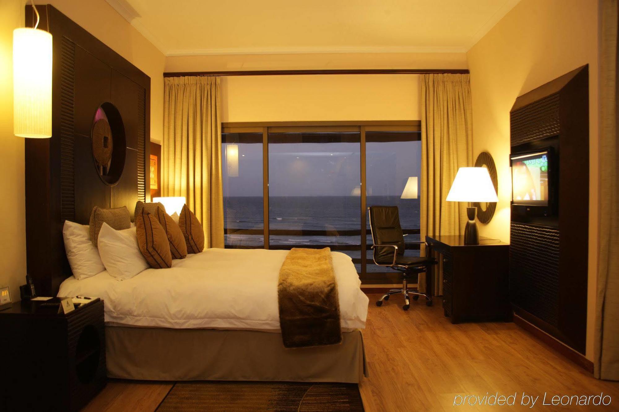 Sea Cliff Hotel Daressalam Exterior foto